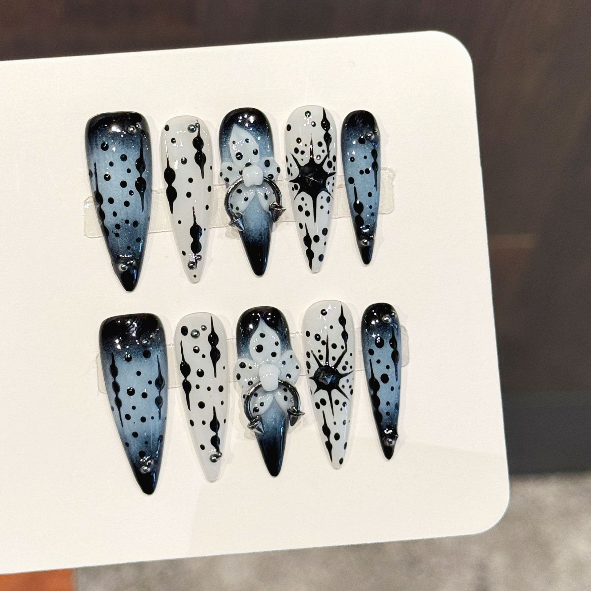 10 szt. Gradientowe Niebieskie – Resin Art Flower recenzja i cena